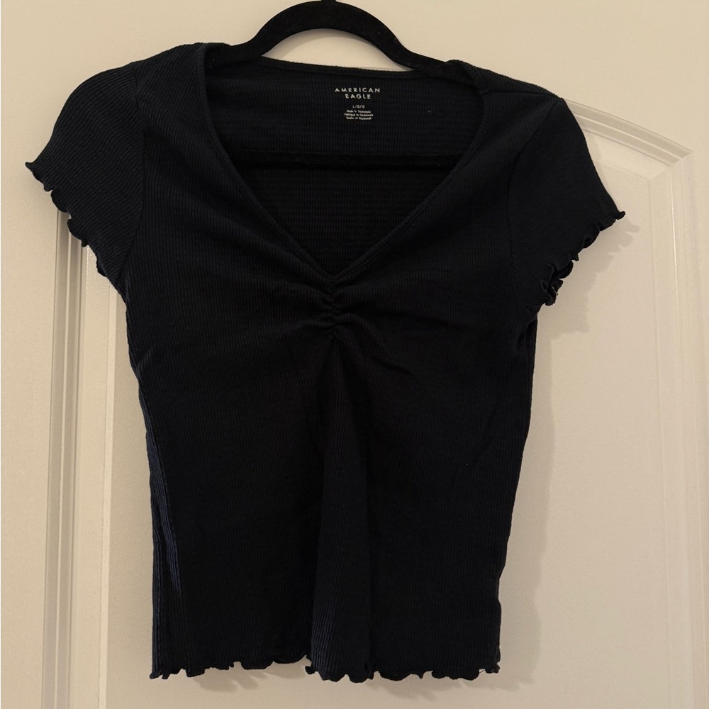 American Eagle Outfitters size large Black Gathered Short Sleeve Tee